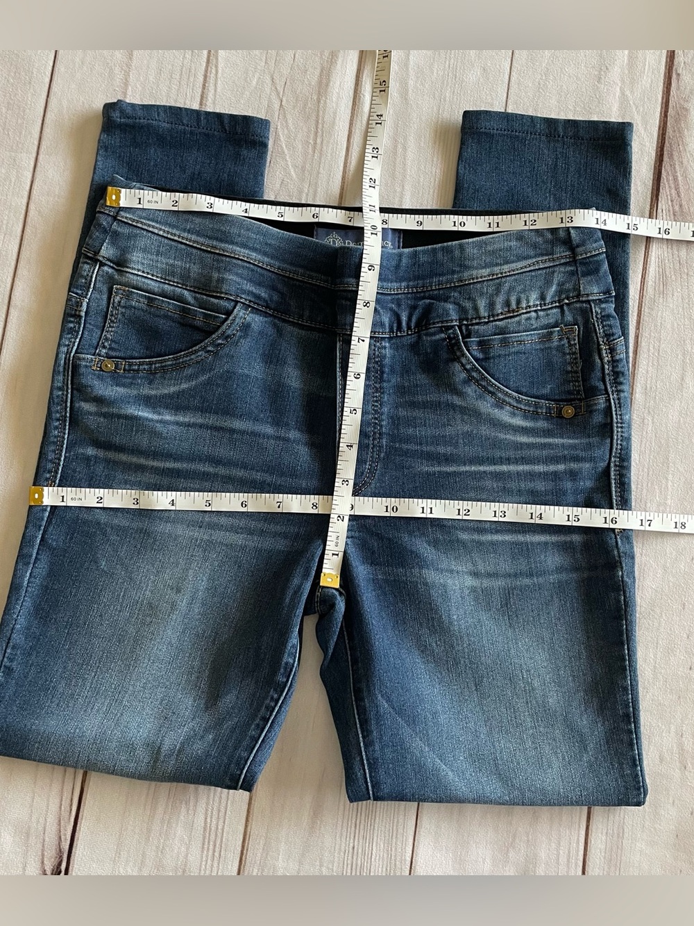 Democracy Ab Solution Pull On Glider Ankle Jeans Women’s 2 Blue Medium Wash - Picture 10 of 11